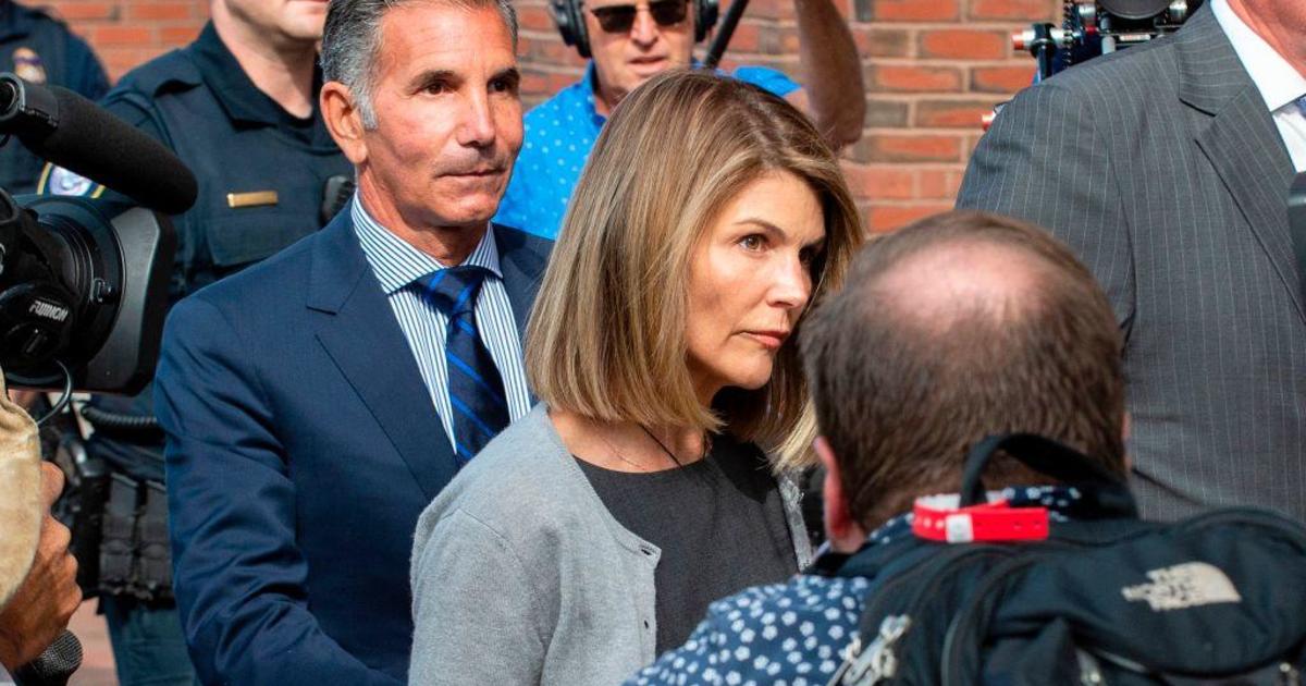 Lori Loughlin and her husband, Mossimo Giannulli, get prison time in college admissions scandal