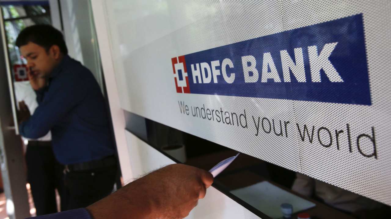 HDFC Bank Is Down, Debit Card, UPI Transactions, and Even ATMs Not Working, Customers Say